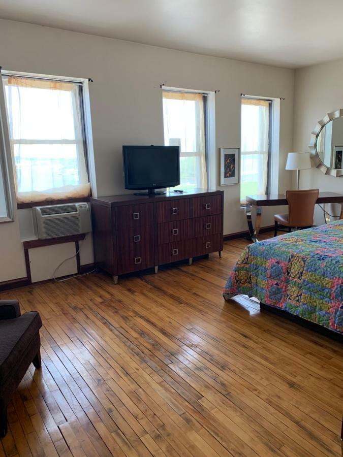 Karsten Hotel Kewaunee Bagian luar foto